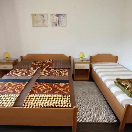 Tatjana'S Guesthouse Порторож Екстер'єр фото