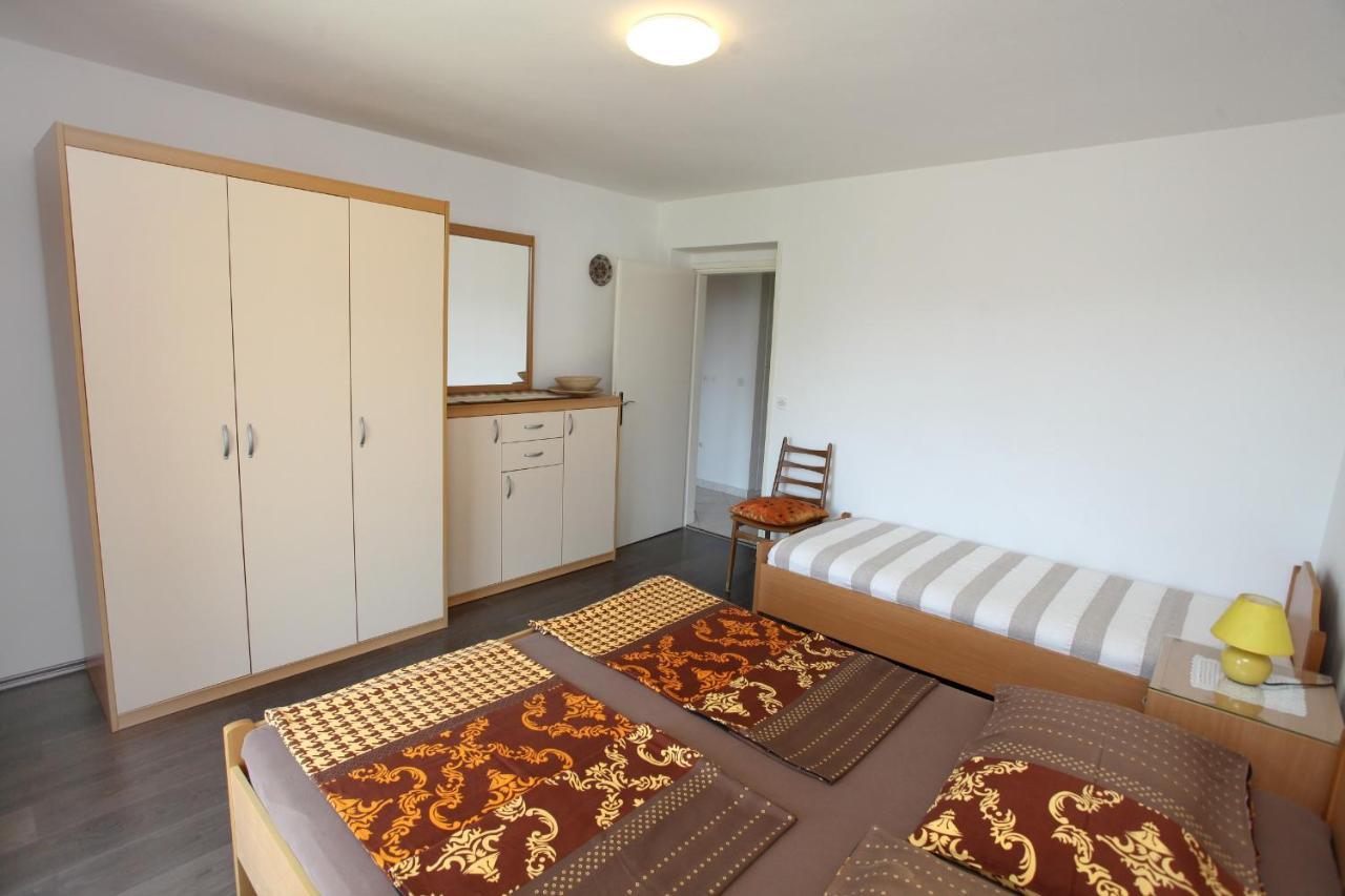 Tatjana'S Guesthouse Порторож Екстер'єр фото