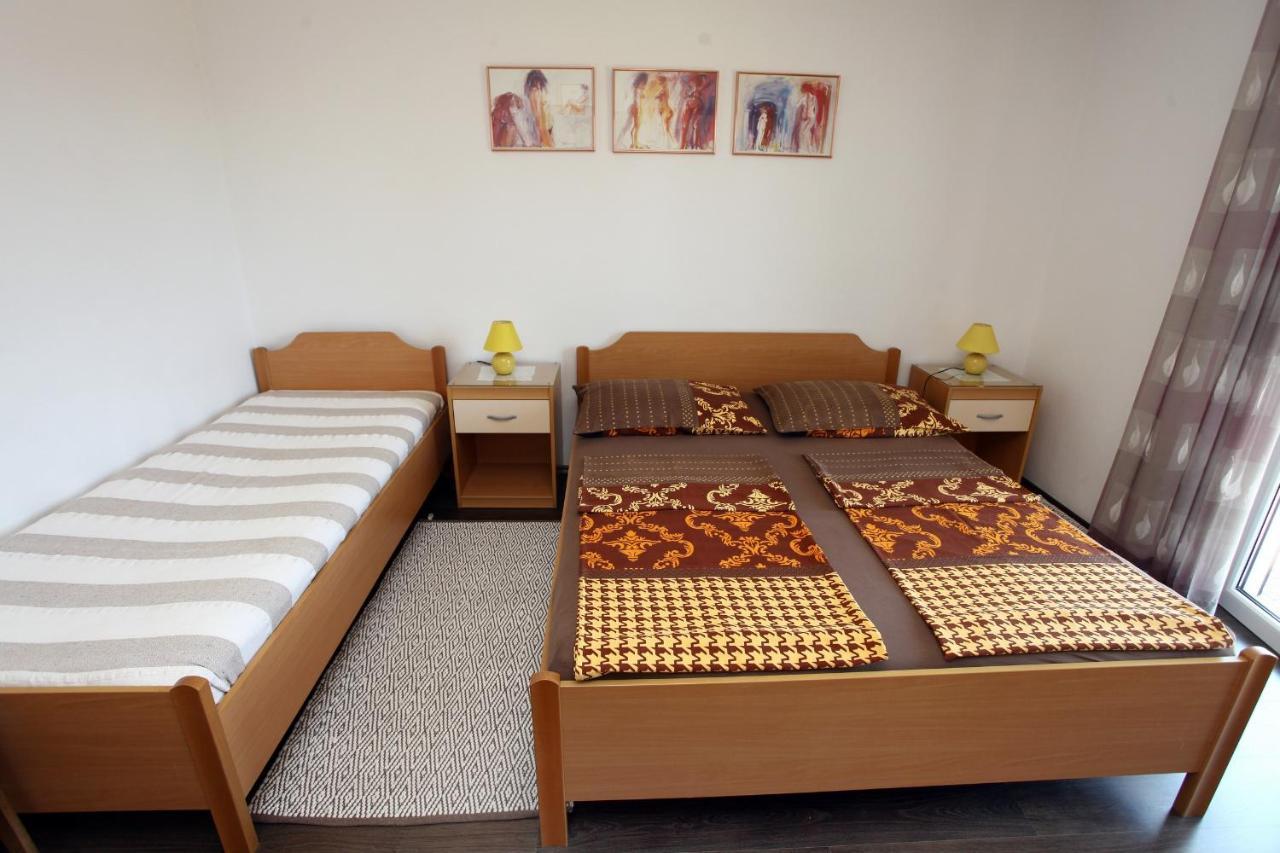 Tatjana'S Guesthouse Порторож Екстер'єр фото