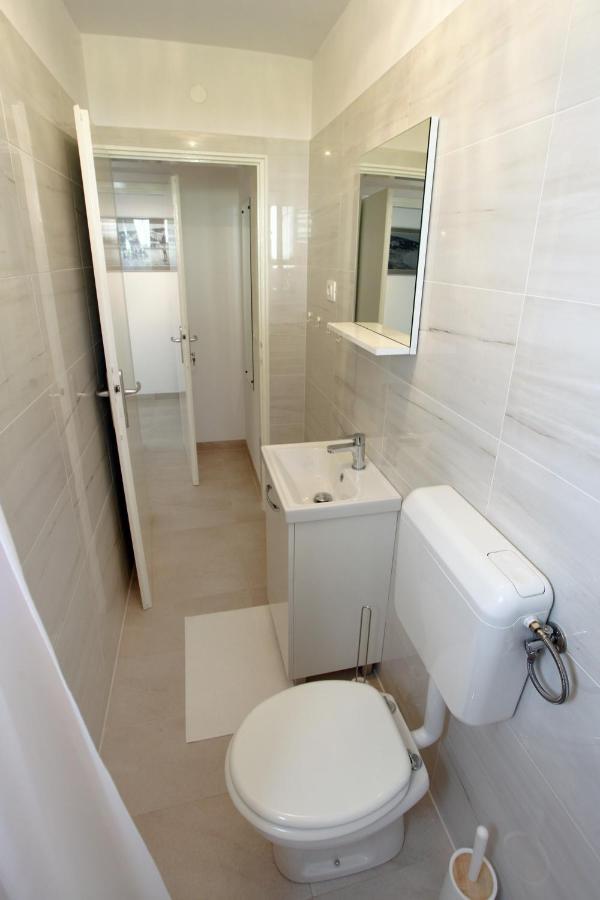 Tatjana'S Guesthouse Порторож Екстер'єр фото