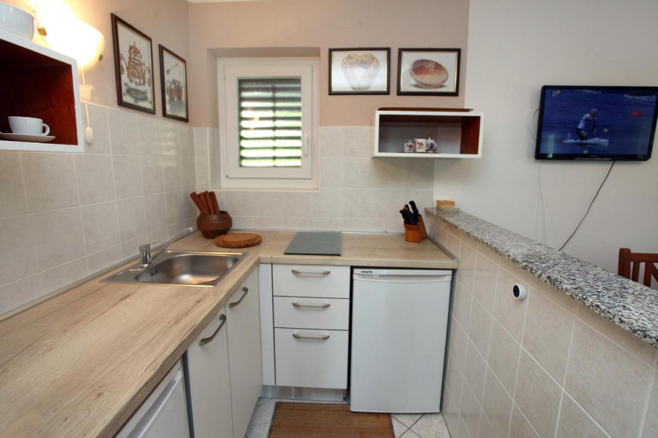 Tatjana'S Guesthouse Порторож Екстер'єр фото