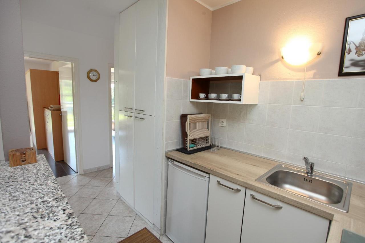 Tatjana'S Guesthouse Порторож Екстер'єр фото